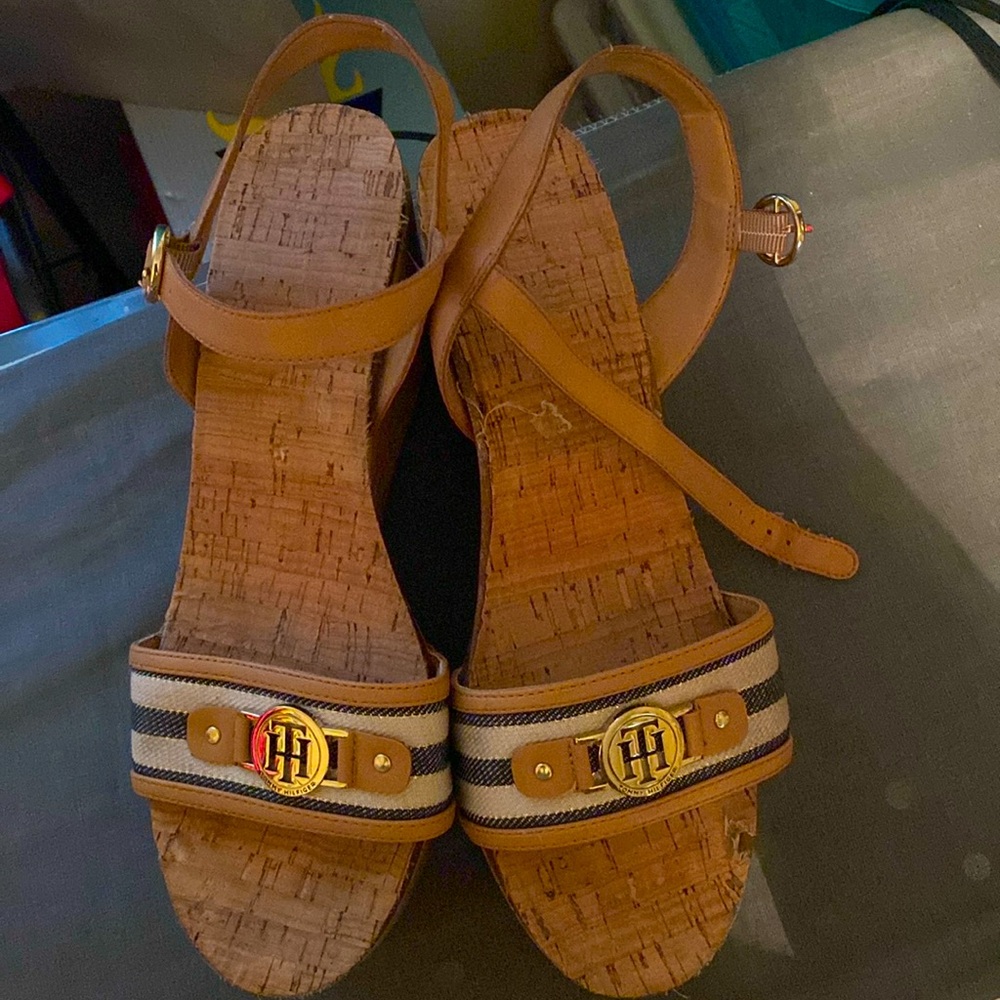 Tommy Hilfiger platform sandal